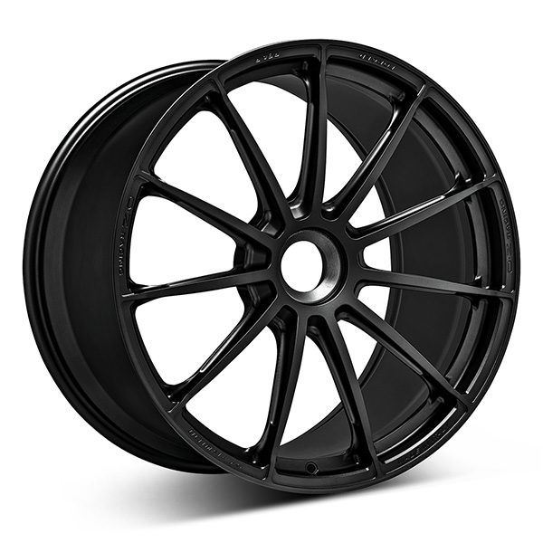 OZ ULTIMATE CL M.BLK 8.5x20 5/130 ET61 CB84