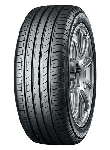 215/45R18 93W YOKOHAMA BLUEARTH-GT AE51